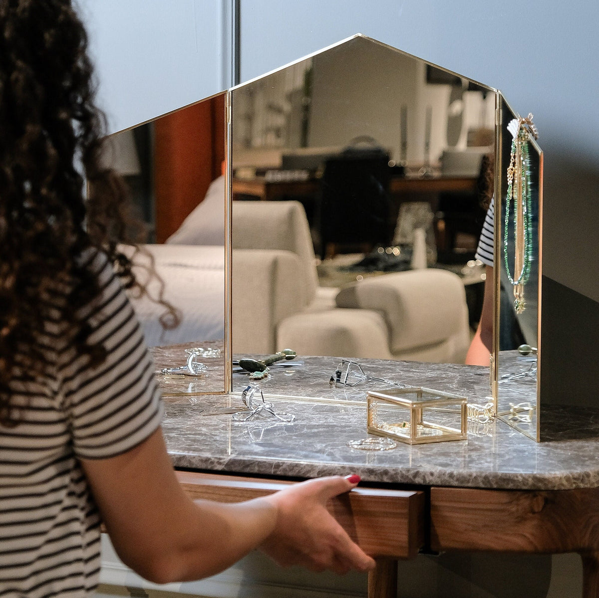 32x20" Vanity Makeup Mirror Brass Desktop Tabletop  Desk Gold Decorative Scandinavian Portable Bedroom Bohemian Modern Decor Christmas Gift