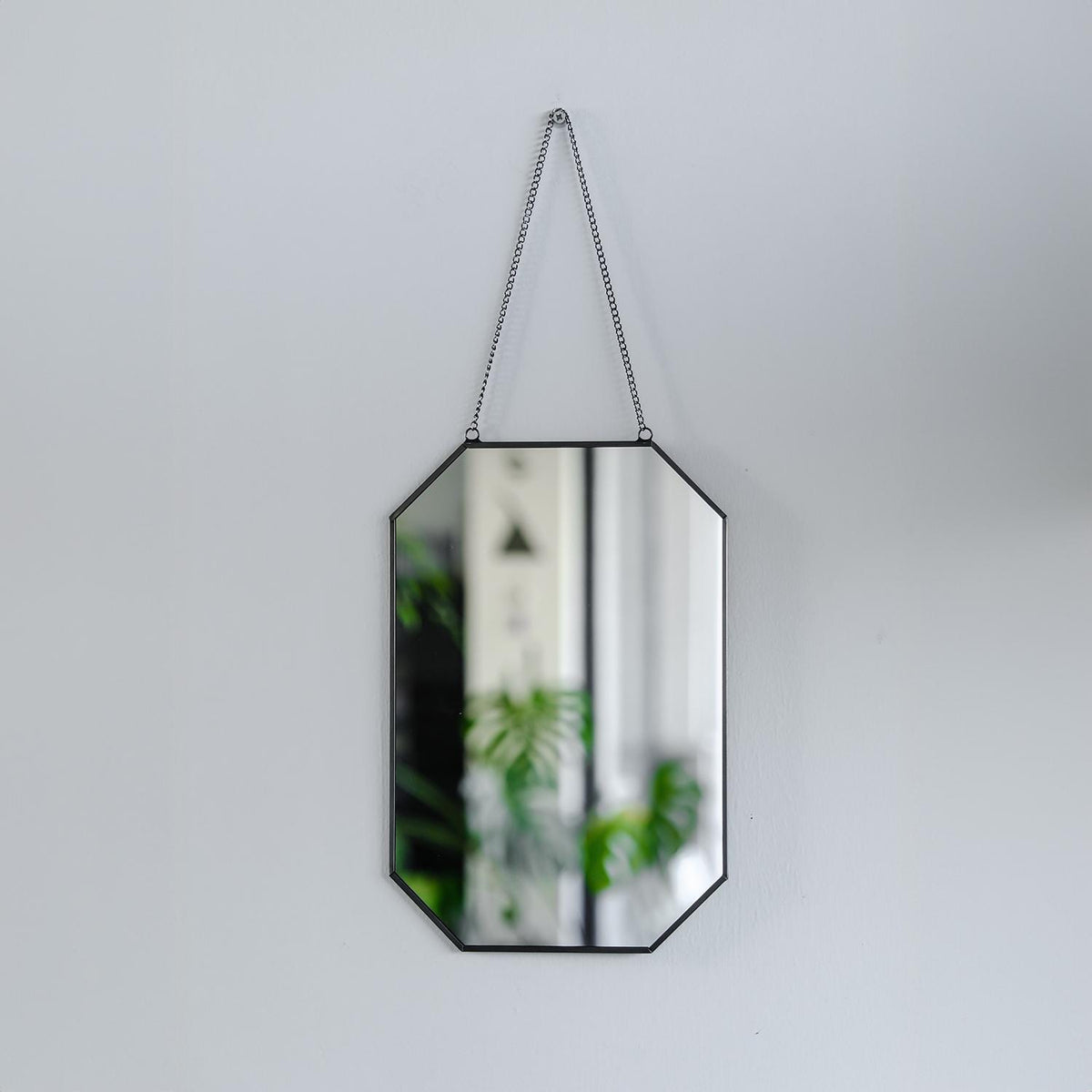 12x8" Mirror Black Elegant Boho Nordic Style for Your Bathroom Enhance your space with a Stylish Makeup Mirror & Decorative Wall Hanger