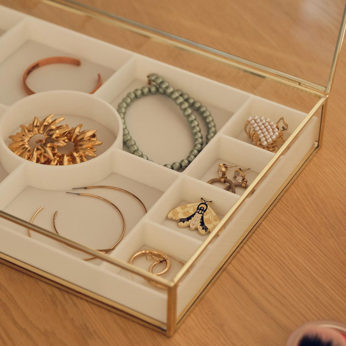 JEWELRY DISPLAY SHOWCASE Box – Unique Handmade Brass Display Case - Minimalist 3D Print Jewelry Organizer Or Box For Gift