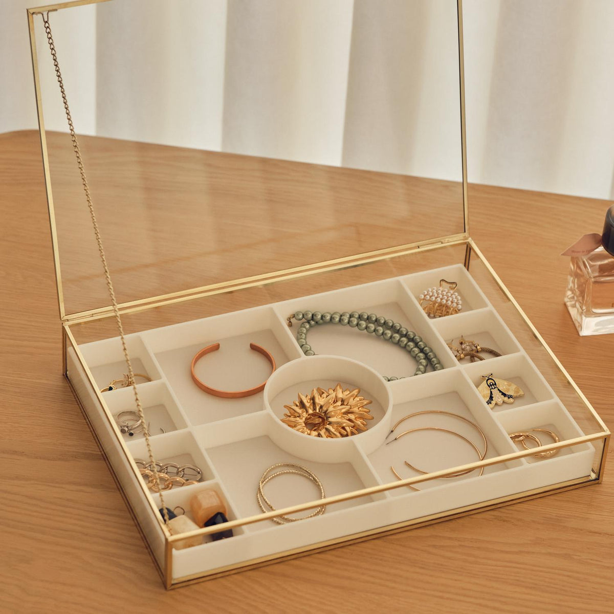 JEWELRY DISPLAY SHOWCASE Box – Unique Handmade Brass Display Case - Minimalist 3D Print Jewelry Organizer Or Box For Gift