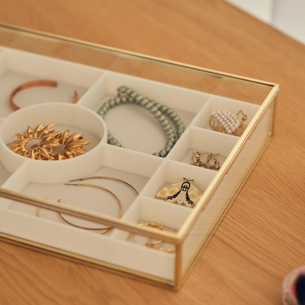 JEWELRY DISPLAY SHOWCASE Box – Unique Handmade Brass Display Case - Minimalist 3D Print Jewelry Organizer Or Box For Gift