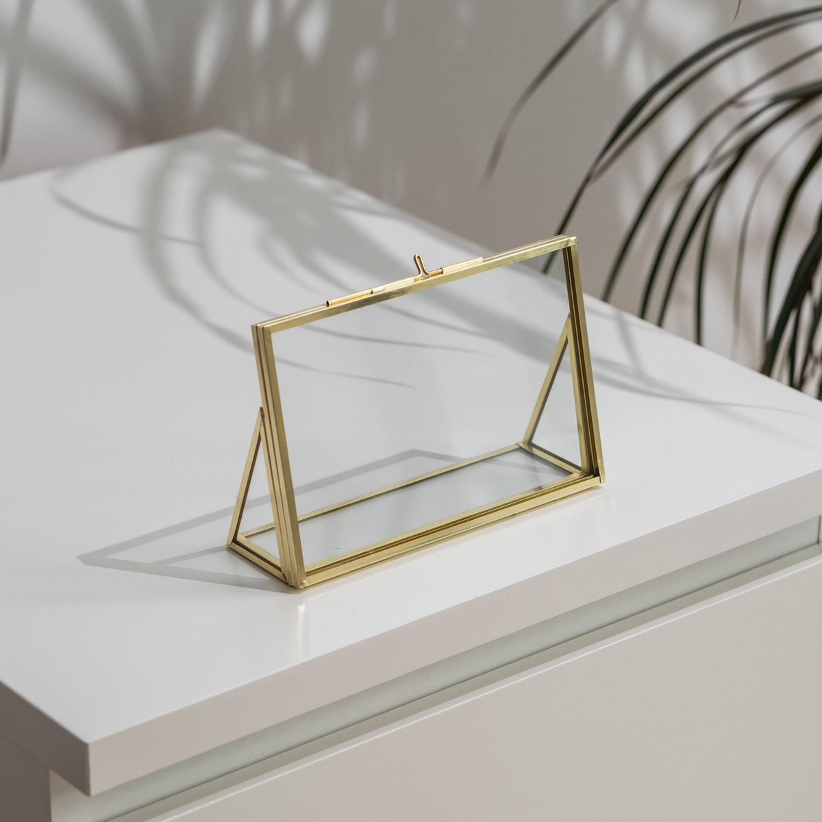Picture Photo Desktop Tabletop Floating Frame | Desktop | Horizontal | Glass | 6x4 inch | Brass | Gold