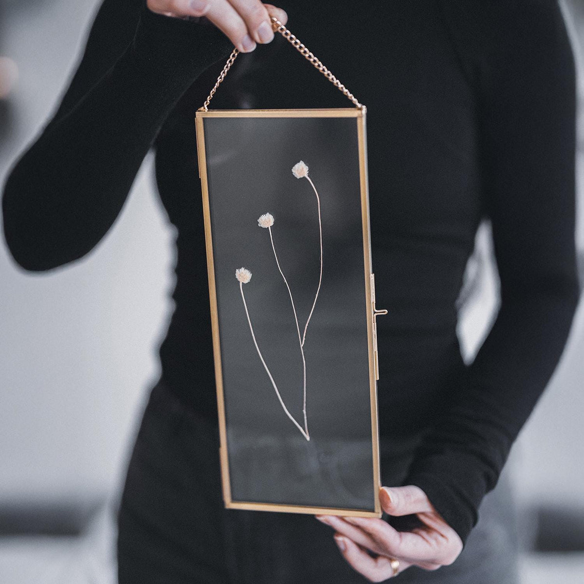 12x4 inch | Picture | Photo Frames | Pressed Flowers | With Chain | Glass | Brass & Gold
