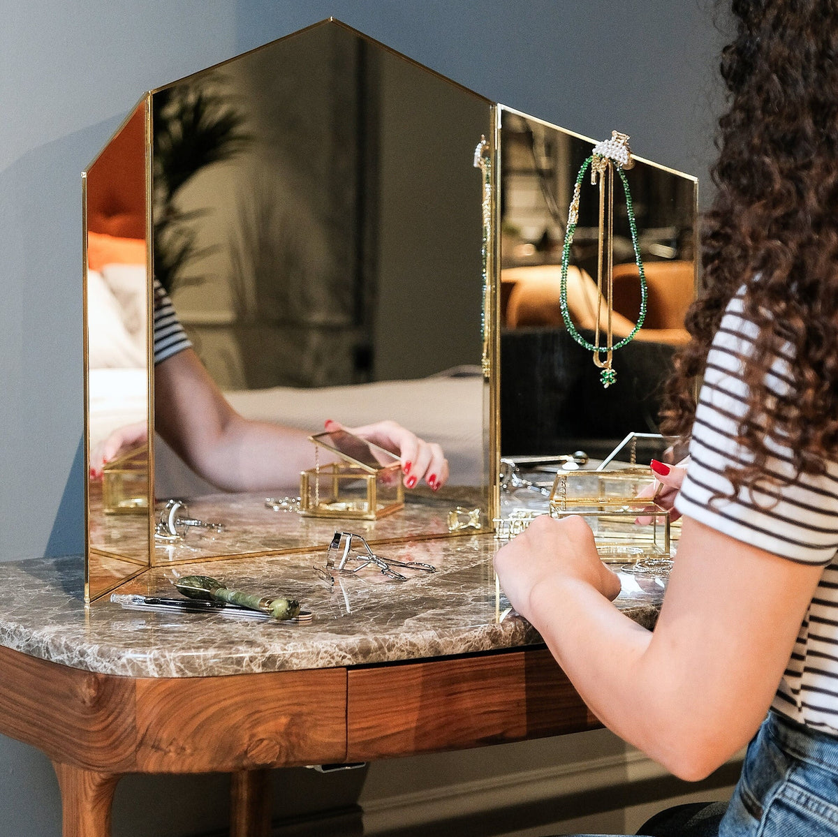 32x20" Vanity Makeup Mirror Brass Desktop Tabletop  Desk Gold Decorative Scandinavian Portable Bedroom Bohemian Modern Decor Christmas Gift